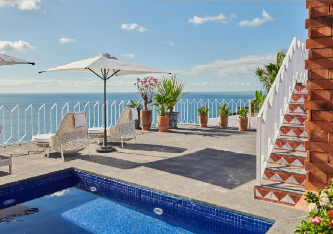 Hotel Luxury Patio Azul (Adults Only) Puerto Vallarta Dış mekan fotoğraf Rooftop pool