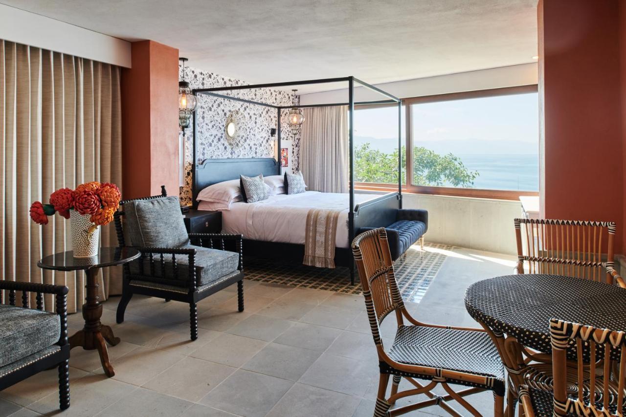 Hotel Luxury Patio Azul (Adults Only) Puerto Vallarta Dış mekan fotoğraf A suite at the Cape Grace